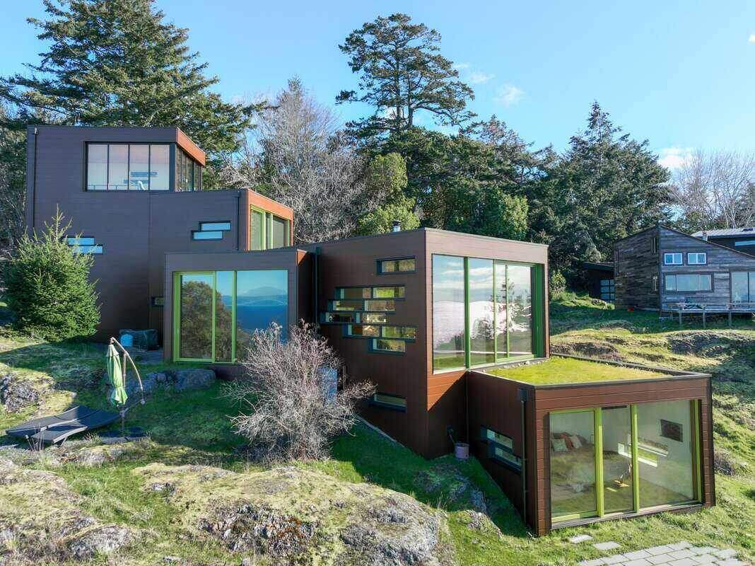 Sea Ranch James Hardie lap siding installation by Alpine Exteriors